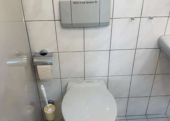 Lägenhet Helles, Gepflegtes Souterrain In Ruhiger Lage *