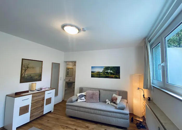 Helles, Gepflegtes Souterrain In Ruhiger Lage Apartamento