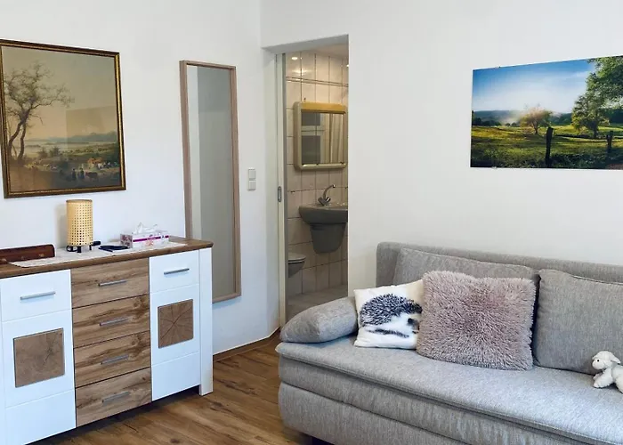 Helles, Gepflegtes Souterrain In Ruhiger Lage Apartamento